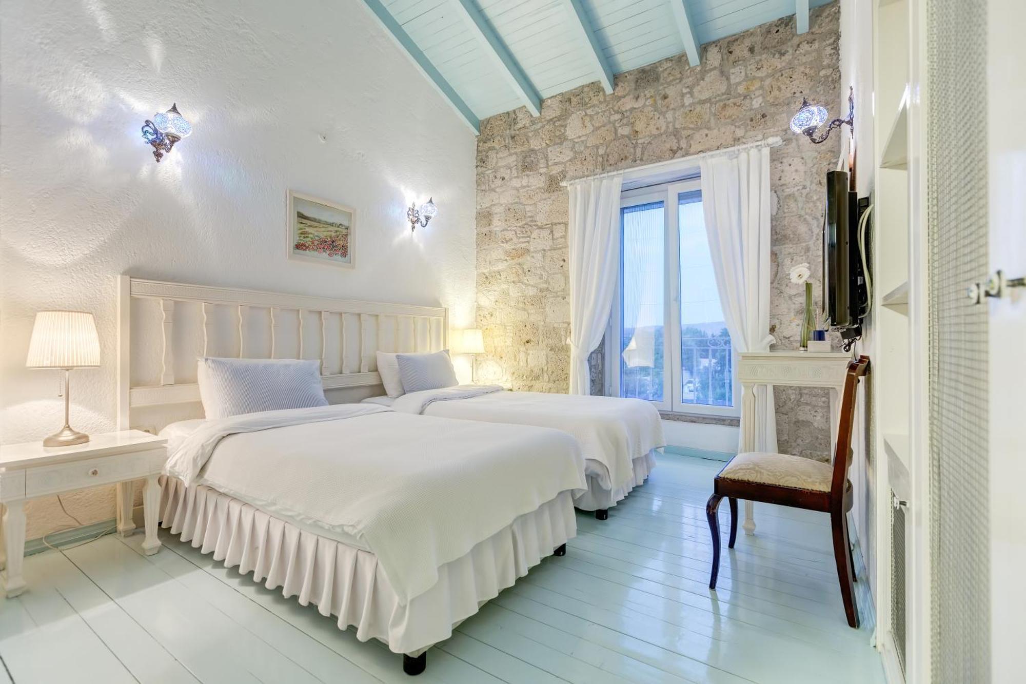 Beyazhan Hotel Alacatı Bagian luar foto