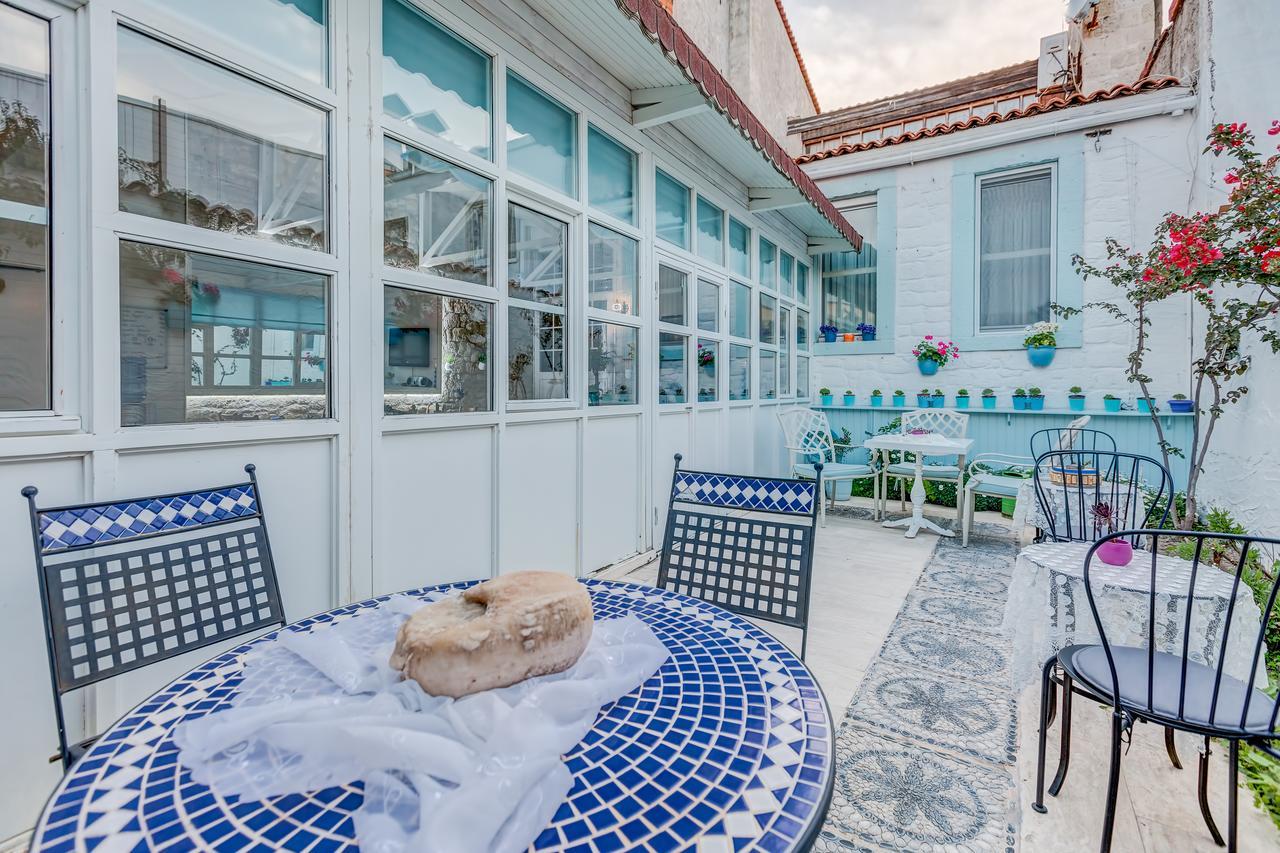 Beyazhan Hotel Alacatı Bagian luar foto