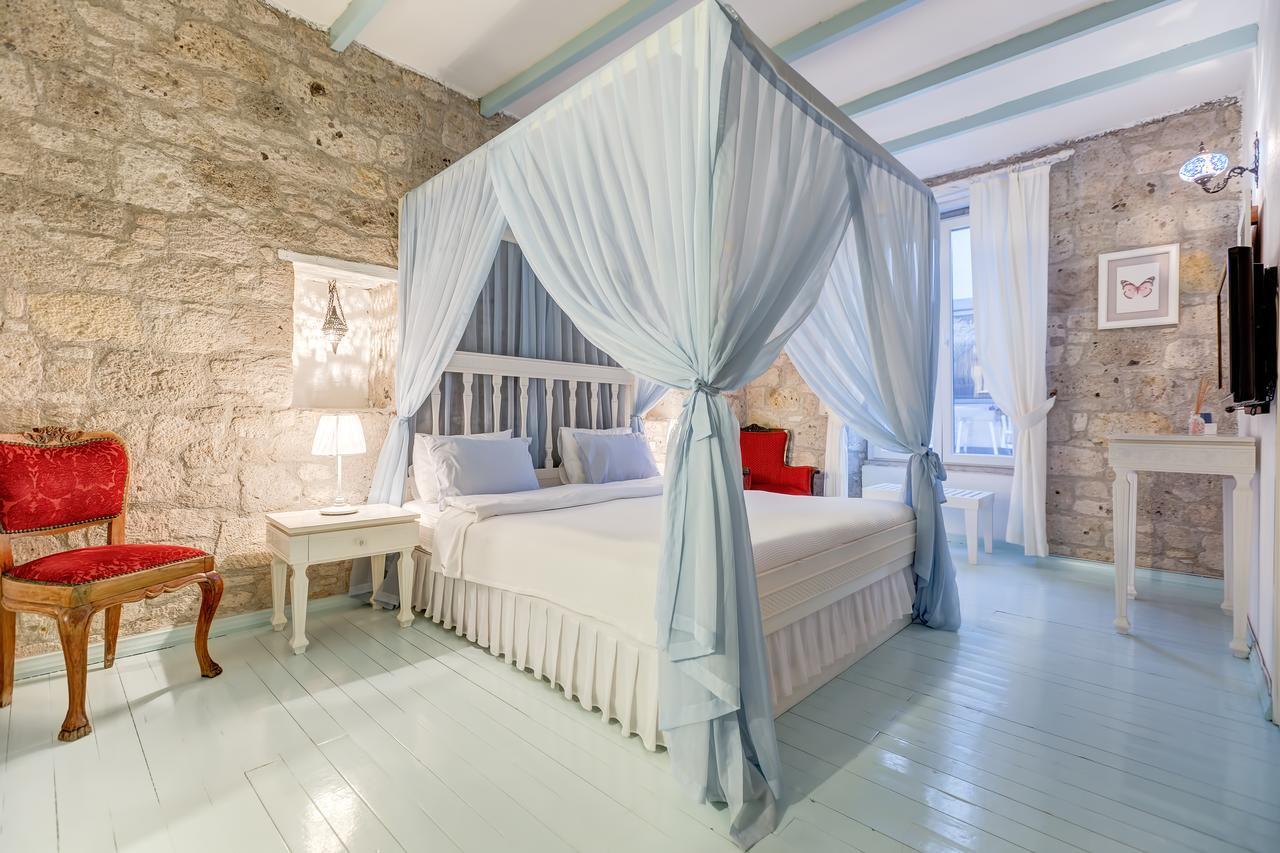 Beyazhan Hotel Alacatı Bagian luar foto