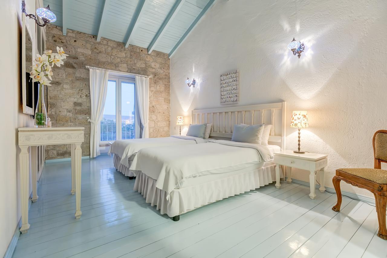 Beyazhan Hotel Alacatı Bagian luar foto