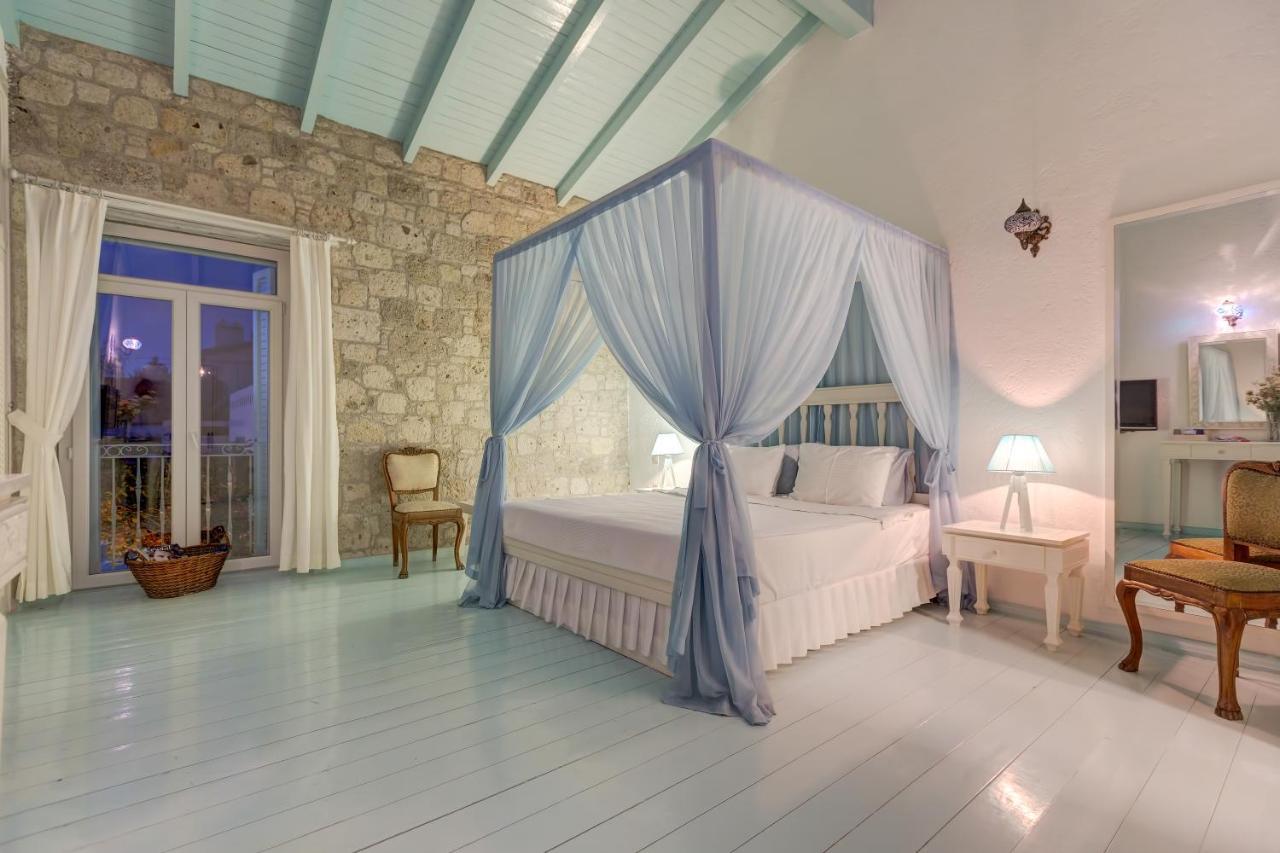 Beyazhan Hotel Alacatı Bagian luar foto